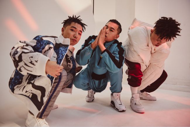 中国顶尖说唱团队之一,成员包括ansrj,lil shin,mengzi,故三个代表