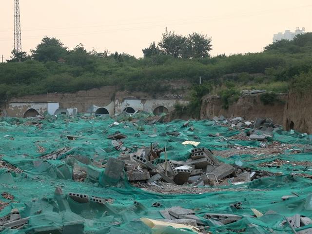 因拆遷關中民居窯洞群現身咸陽同題三解