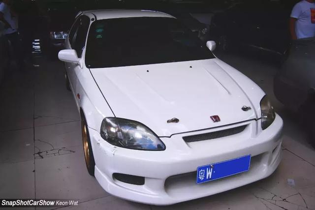 牛逼了!大眼雞系列的本田思域type-r ek9?尼瑪還有牌照的?怎麼個玩法?