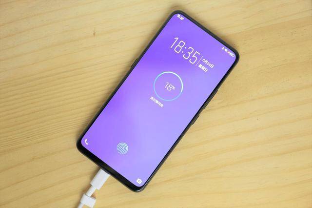 總體來說,vivo nex和iphone xs max兩款手機都有各自的優勢.