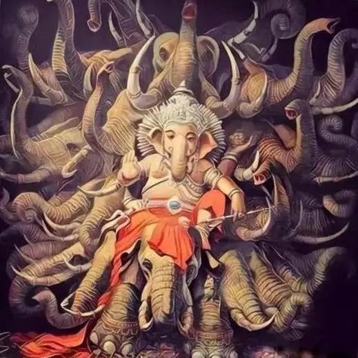 象神的形象是象头,人身,憨态可掬