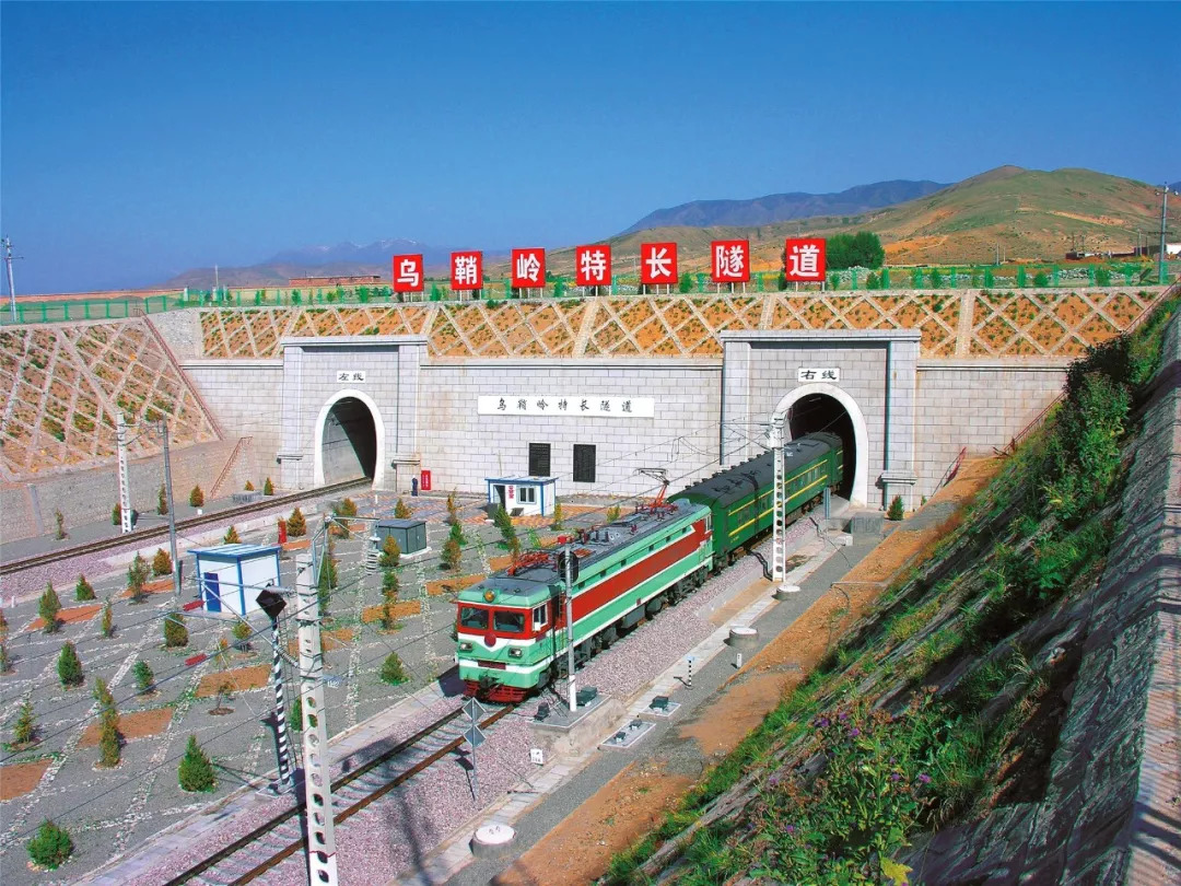 兰武铁路乌鞘岭隧道7国内首次采用tbm修建的铁路隧道