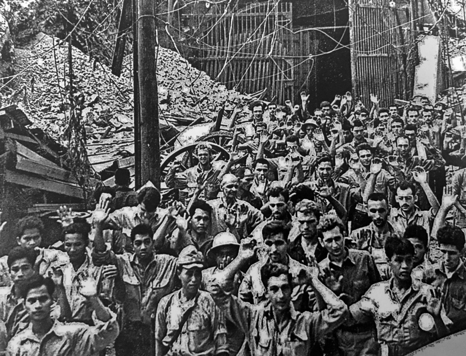日军入侵东南亚:麦克阿瑟在巴丹半岛被围困无奈独自出逃