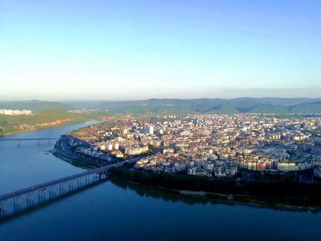 地址:南充市閬中市閬中古城/白塔山公園 5.街子古鎮-青城後山