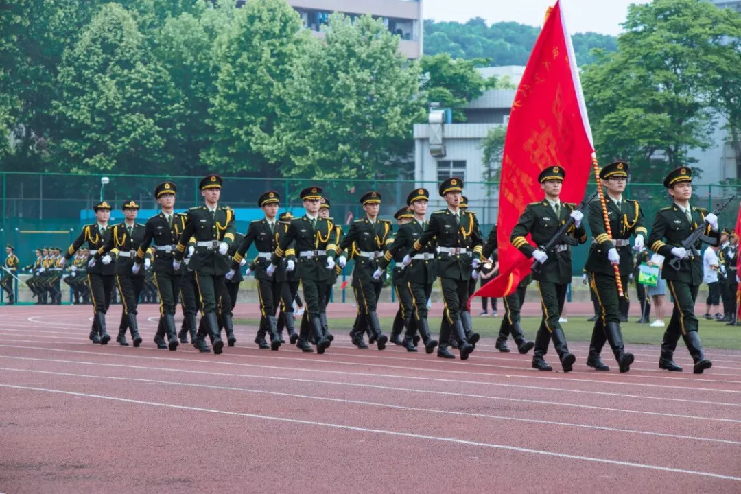 國旗護衛隊招新鮮衣怒馬少年時熱血青春國旗班