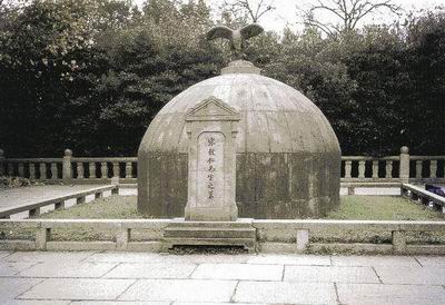 宋教仁墓,在今上海闸北公园内五是对宋案与刺宋案没必要特别强调