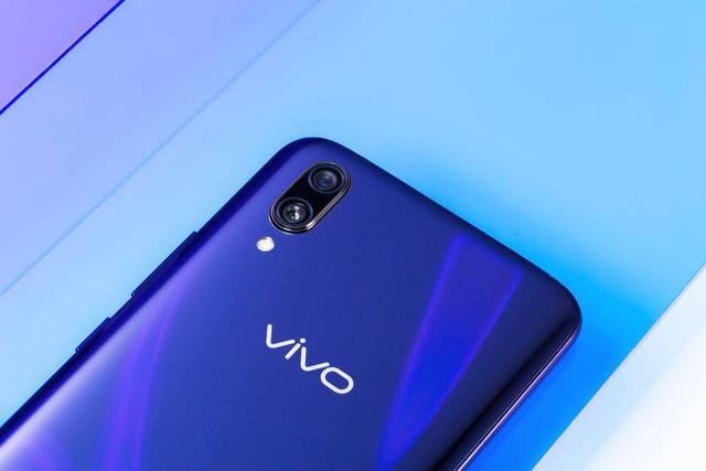 同為高端旗艦機,oppo r17和vivo x23選哪個更好?_手機