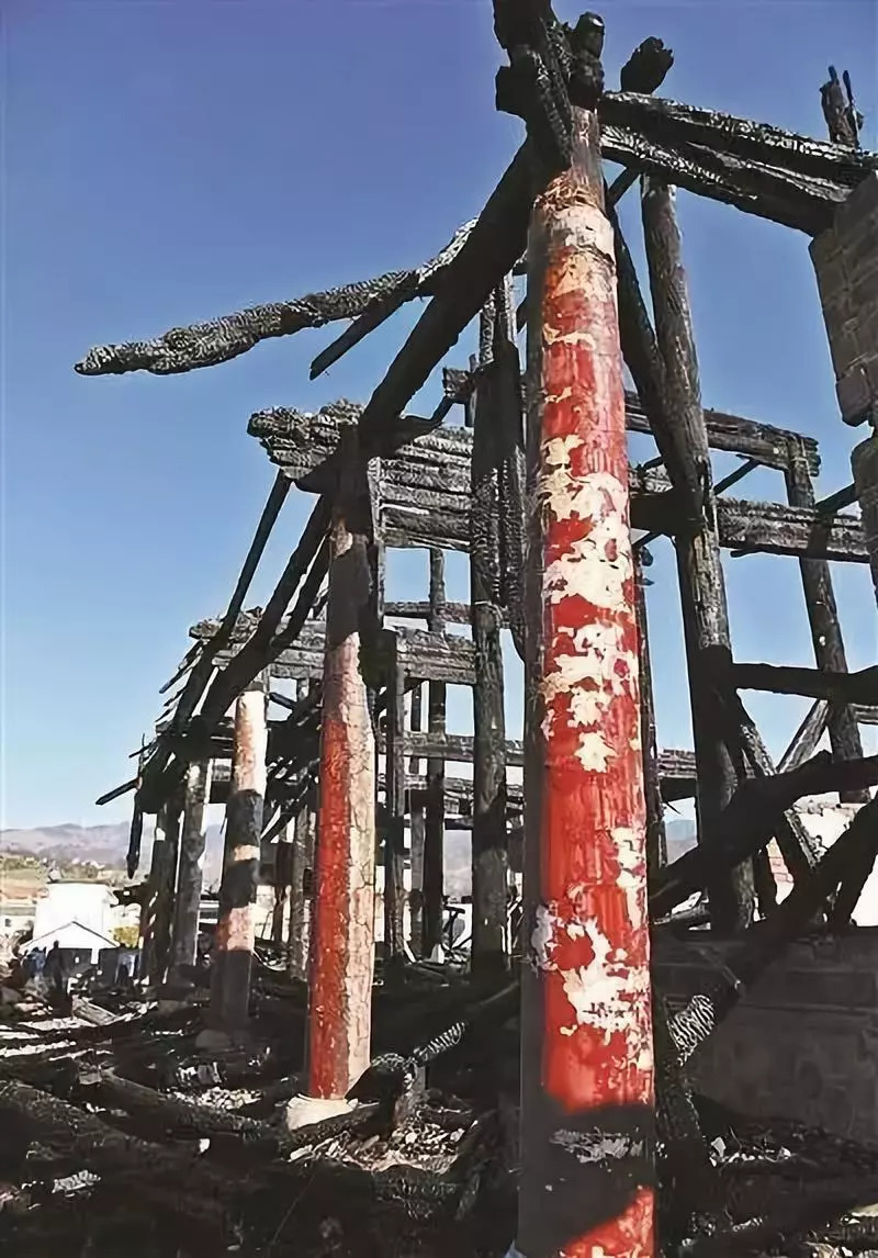 巍山拱辰楼火灾图片