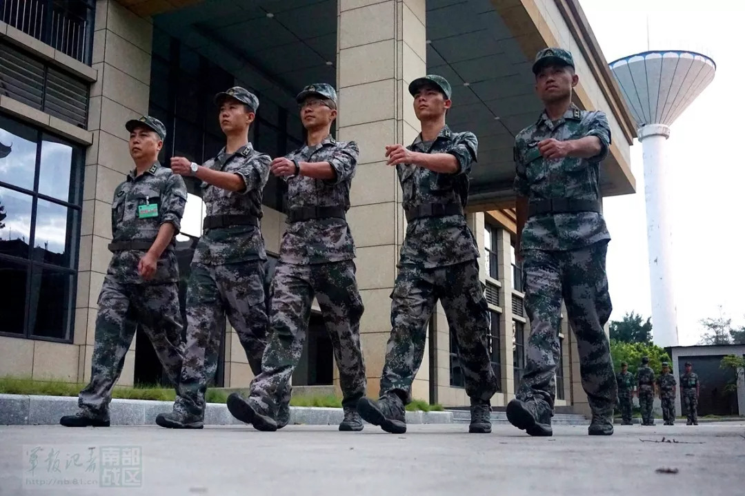 广东陆军预备役高射炮兵师组织新交流干部集训
