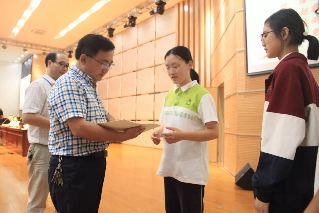 陸前行 柴瑞軒一等獎:王欣然 祝一帆首屆國學大賽初賽周成 王嘉偉 鄭