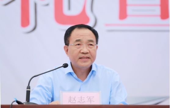 校领导赵志军,刘畅,董伟群,边晓峰,王福青,崔明辰,王建国和部队首长张