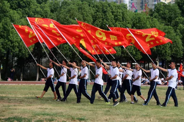 襄阳五中校服图片图片