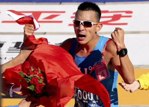 中国首届马拉松大满贯冠军李子成：科学跑步，动态心率是核心