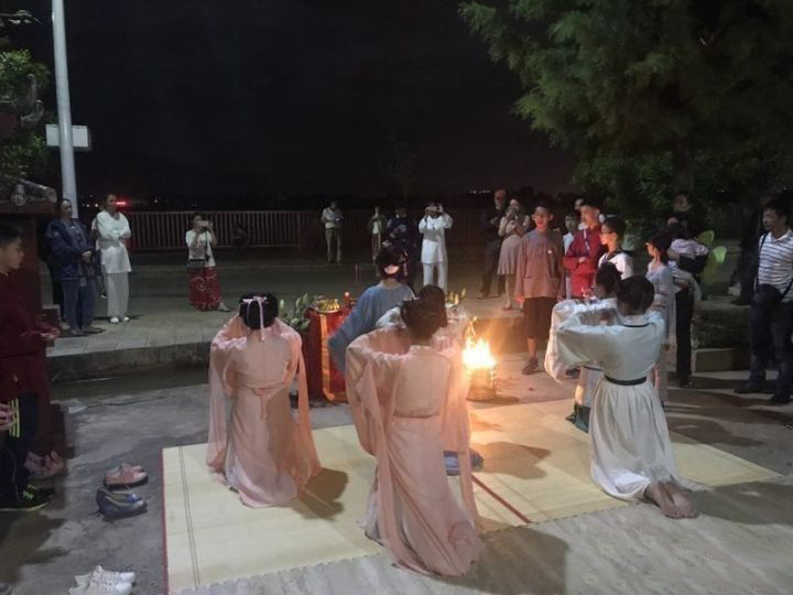 长安清酒中秋祭月看古人如何优雅的过中秋节祭月流程详解