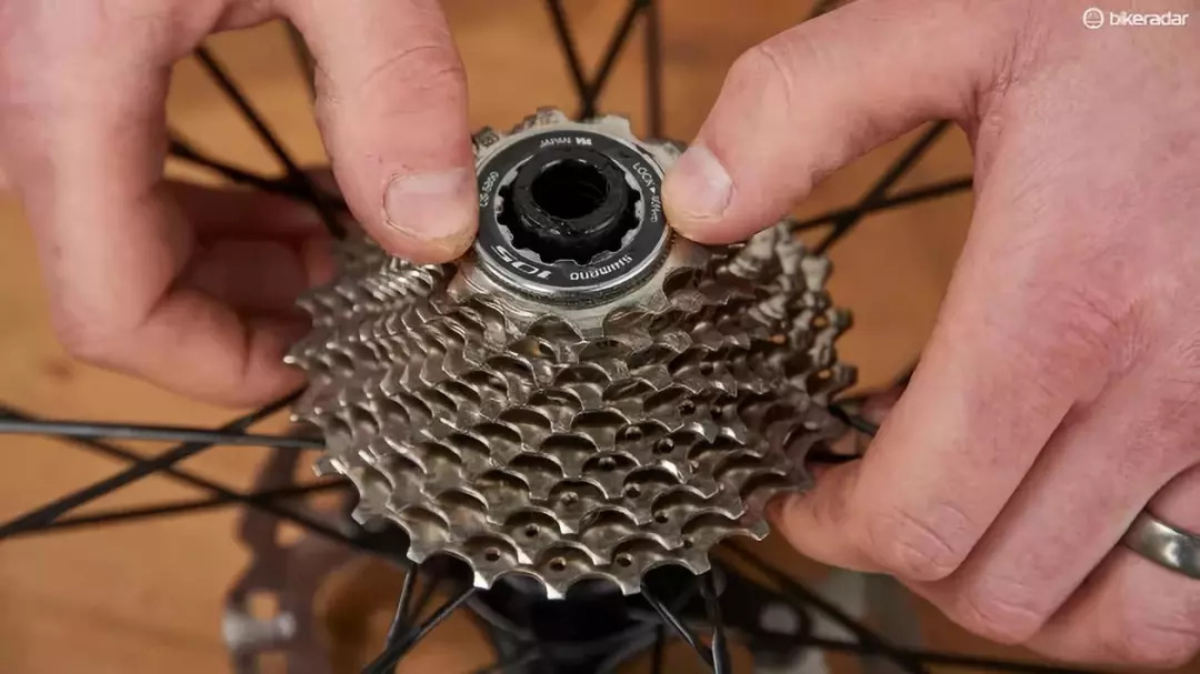 维修入门:如何更换你的自行车飞轮