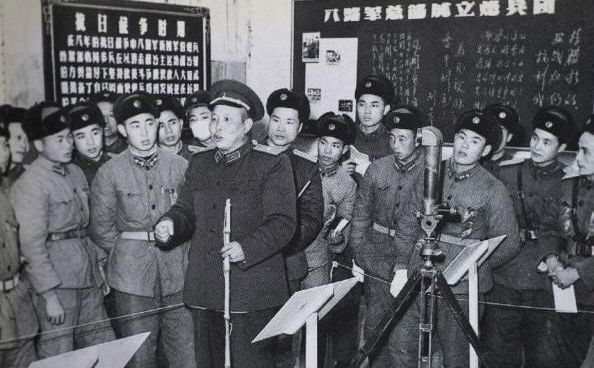 1954年,赵章成曾奔赴朝鲜作战.