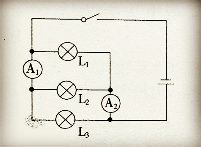 三燈泡並聯,三電流表各測誰的電流?這三道物理電學題難不難?