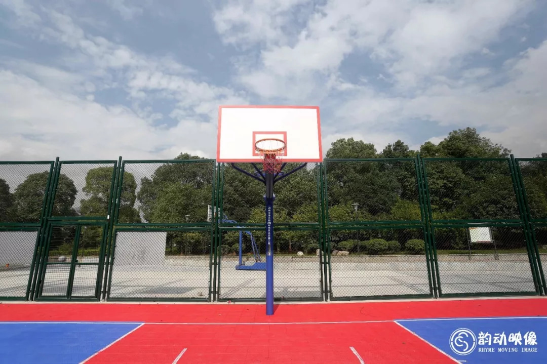 中国最美篮球场图片