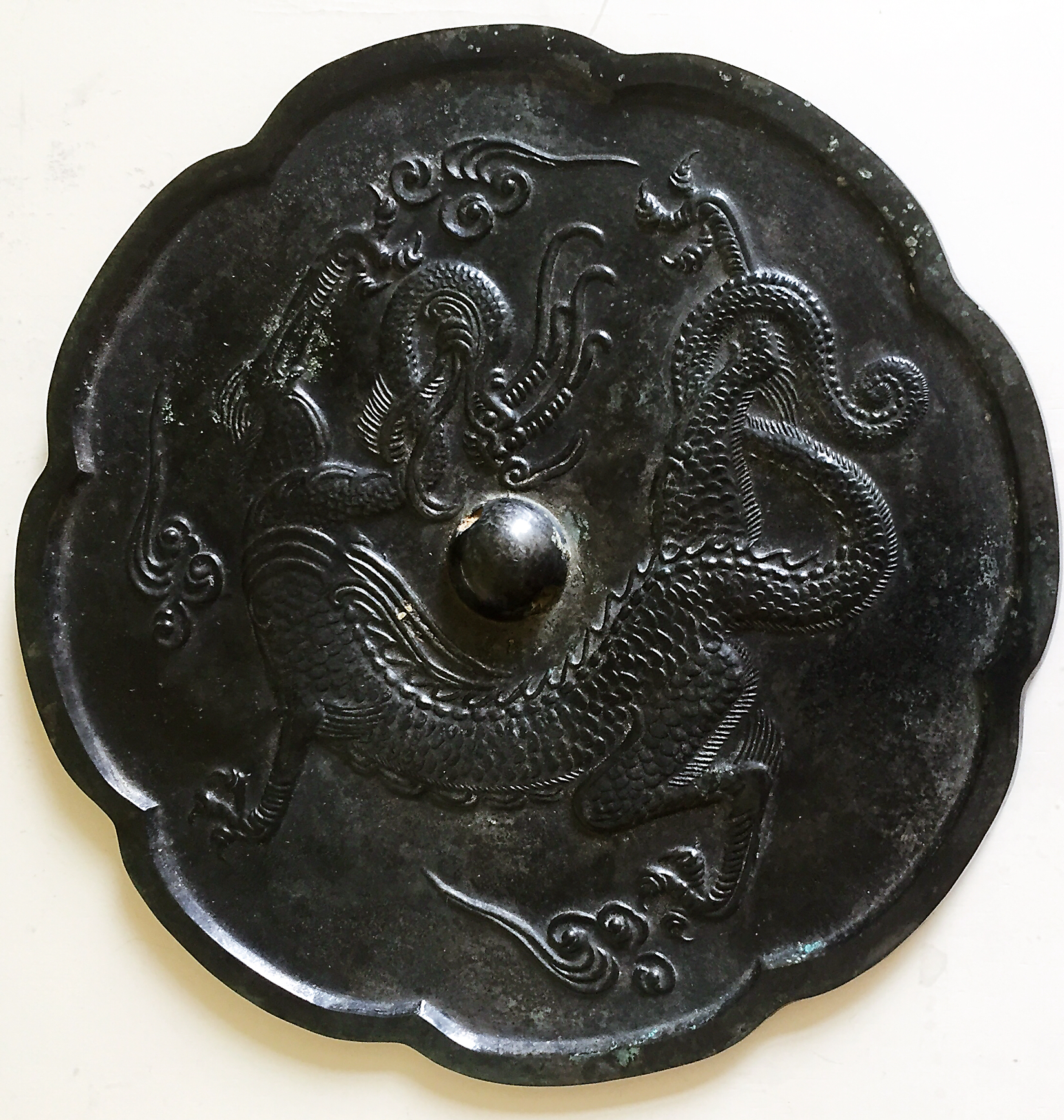 唐代铜镜龙纹图片