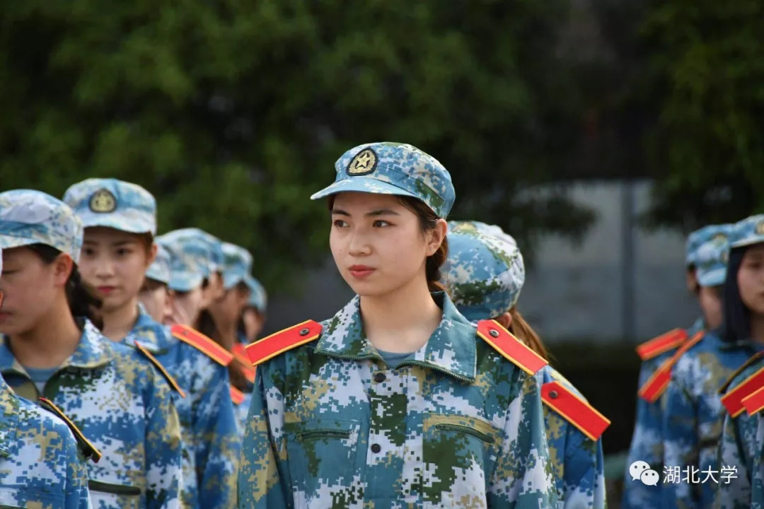 图/尹凌 别张珺 程嘉瑶 王沁雯记者团 张雯俊 任子昕 任衡编辑/记者团