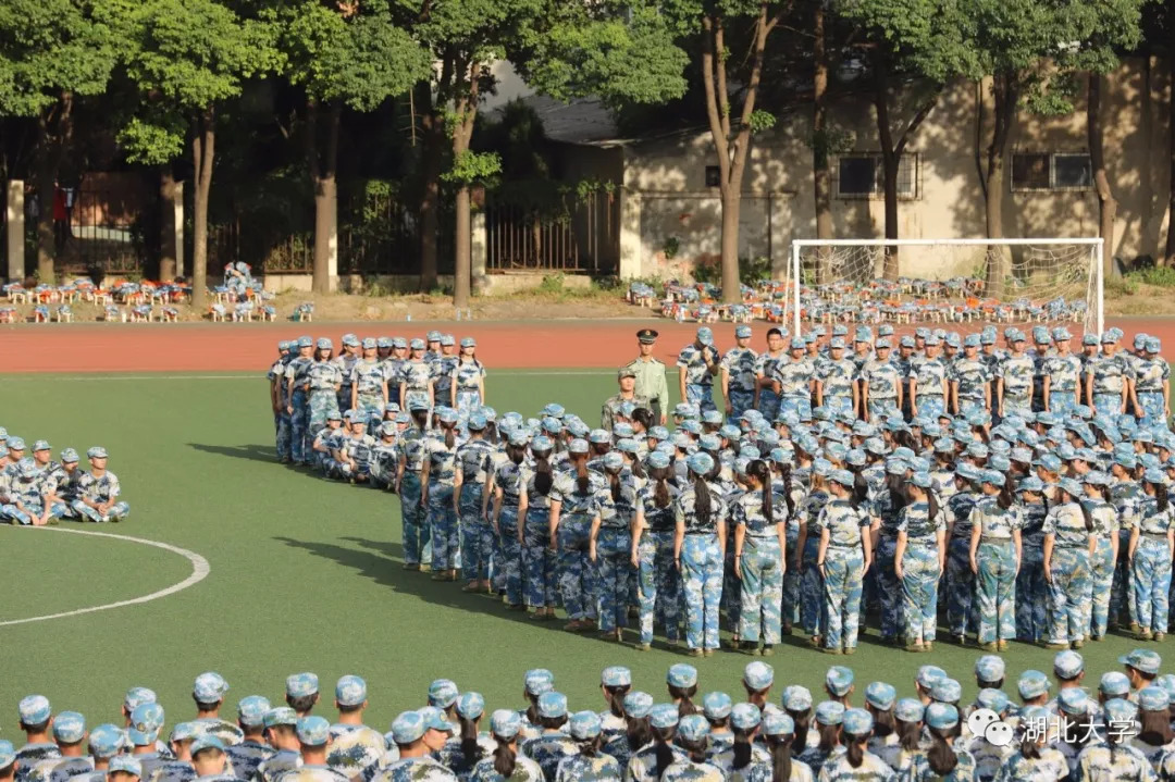 图/尹凌 别张珺 程嘉瑶 王沁雯记者团 张雯俊 任子昕 任衡编辑/记者团