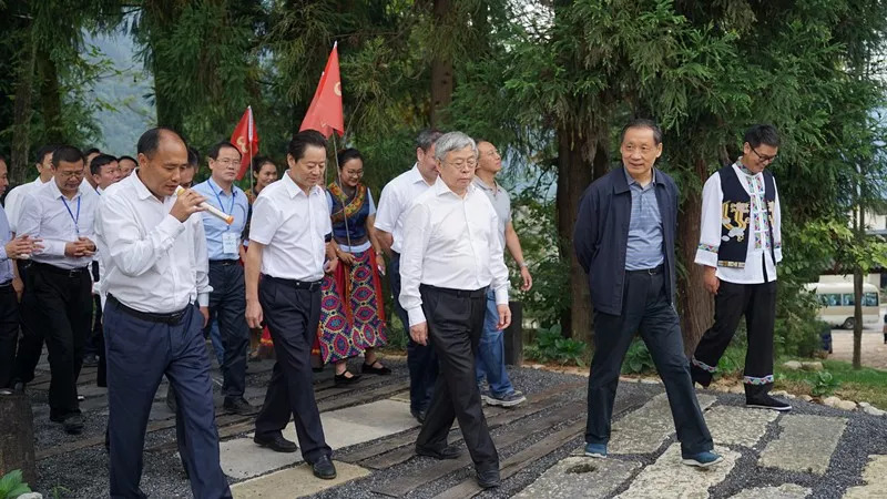 李金早家风图片