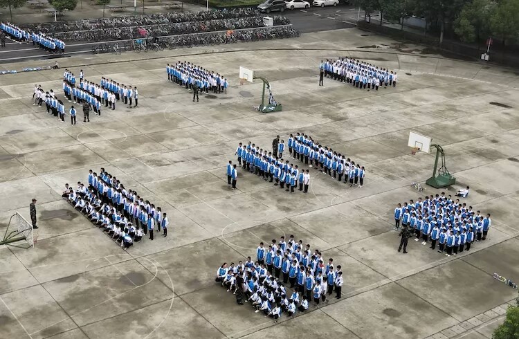 选择远方 何惧风雨-淅川二中第三届"阳光少年"特训营剪影