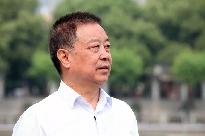 东阳日报长篇通讯讲述奋斗者的幸福邵钦祥不忘初心逐梦前行