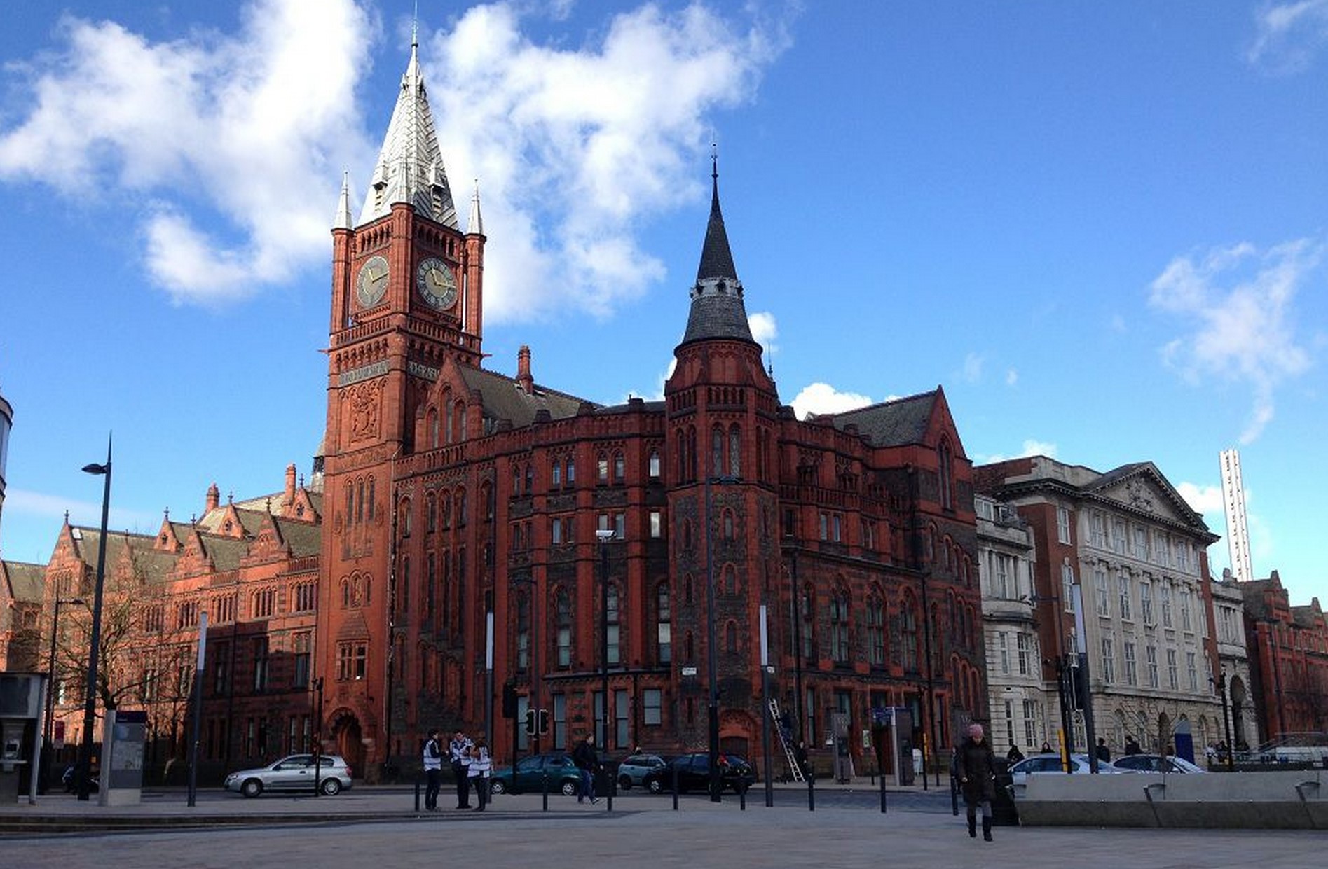 英国著名的六所红砖大学之一利物浦大学universityofli