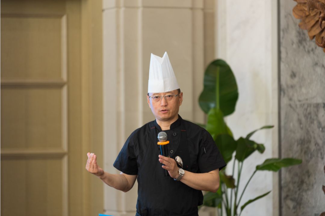 厨师刘洪图片