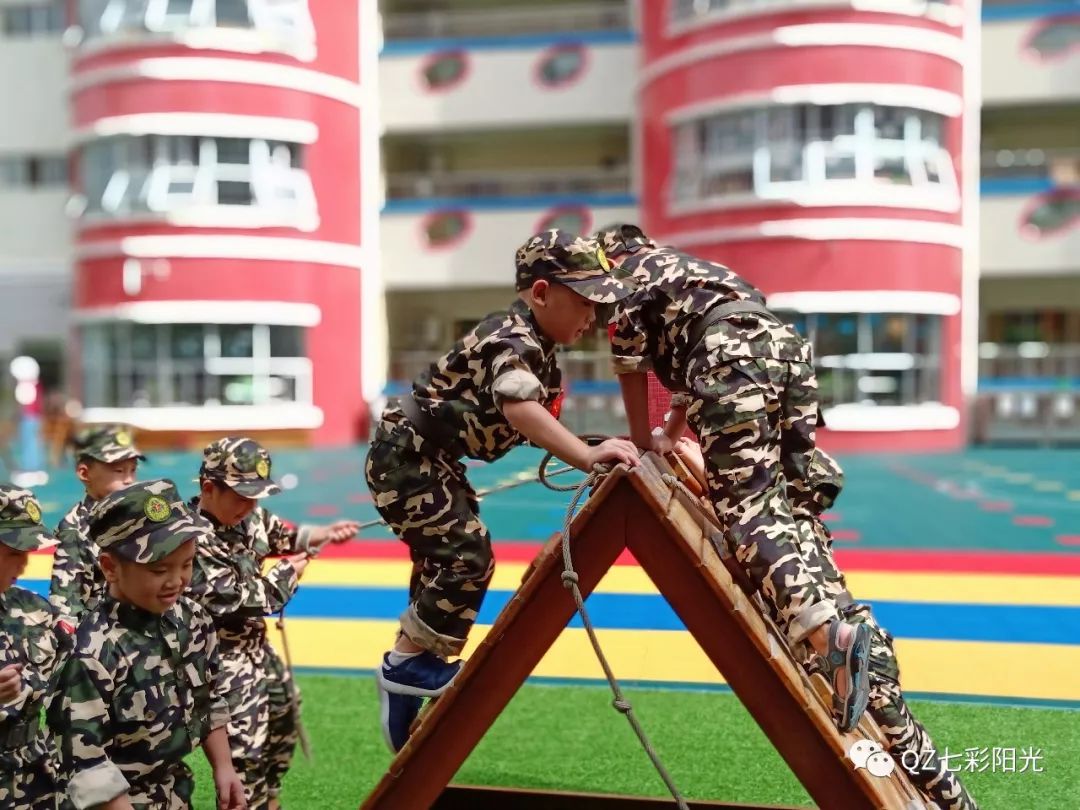 阳光动态我是小小兵市实验幼儿园开展幼儿国防教育活动