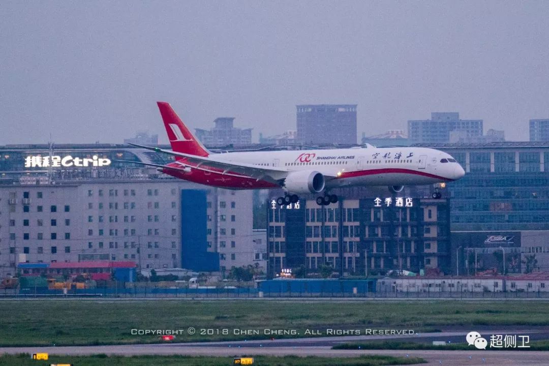 視頻 圖片:上海航空787降落虹橋機場全程