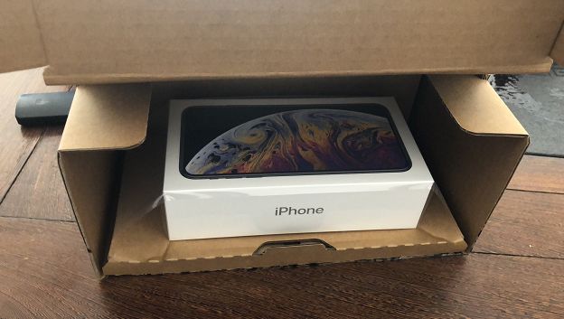 苹果xsmax手机盒子图片图片