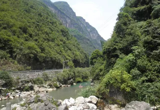 開州城區—溫泉鎮(千年古鎮,仙女洞,七里廊橋)—和謙鎮(風情老街)—譚