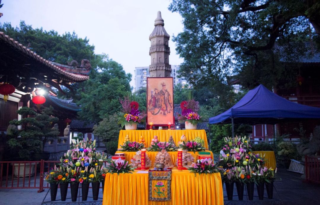 明生大和尚偈語中秋光孝寺舉行拜月光菩薩法會