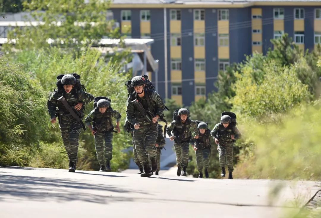 此次比武競賽認真吸納近年來武警部隊反恐實戰經驗,充分借鑑國際特種