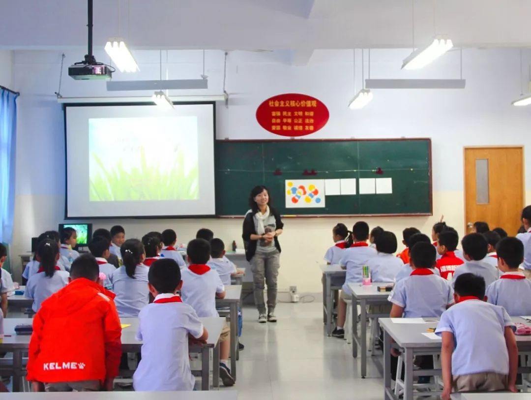 周村区杰出教师风采70周村区东门路小学毕芳