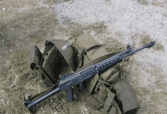 芬兰突击步枪堪称一代精品,但产量仅两万支