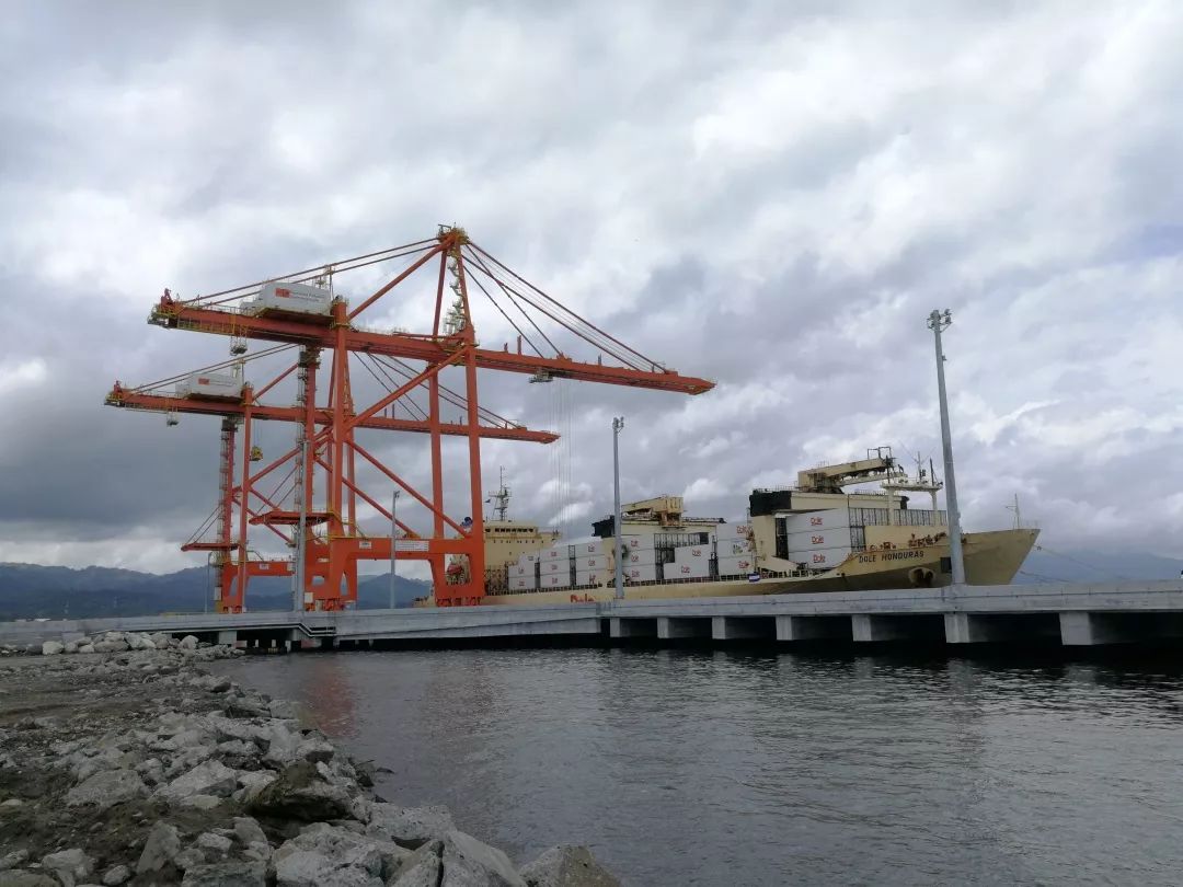 中国港湾承建的洪都拉斯科尔特斯港opc集装箱码头竣工