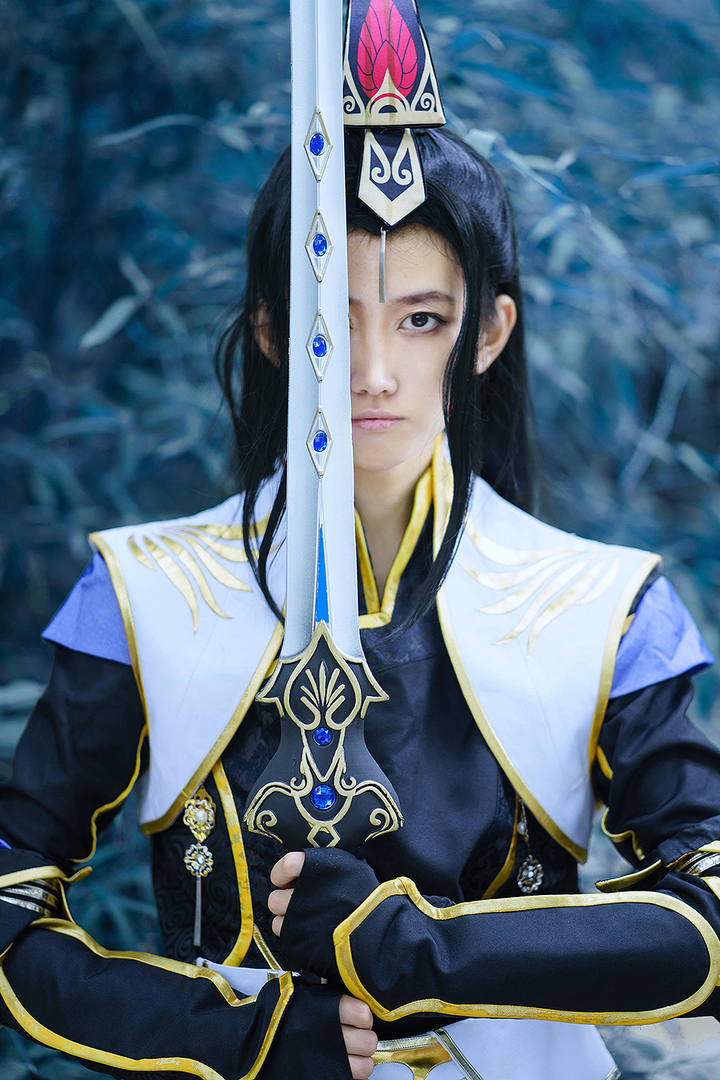 角色:秦风道长coser:小白团长