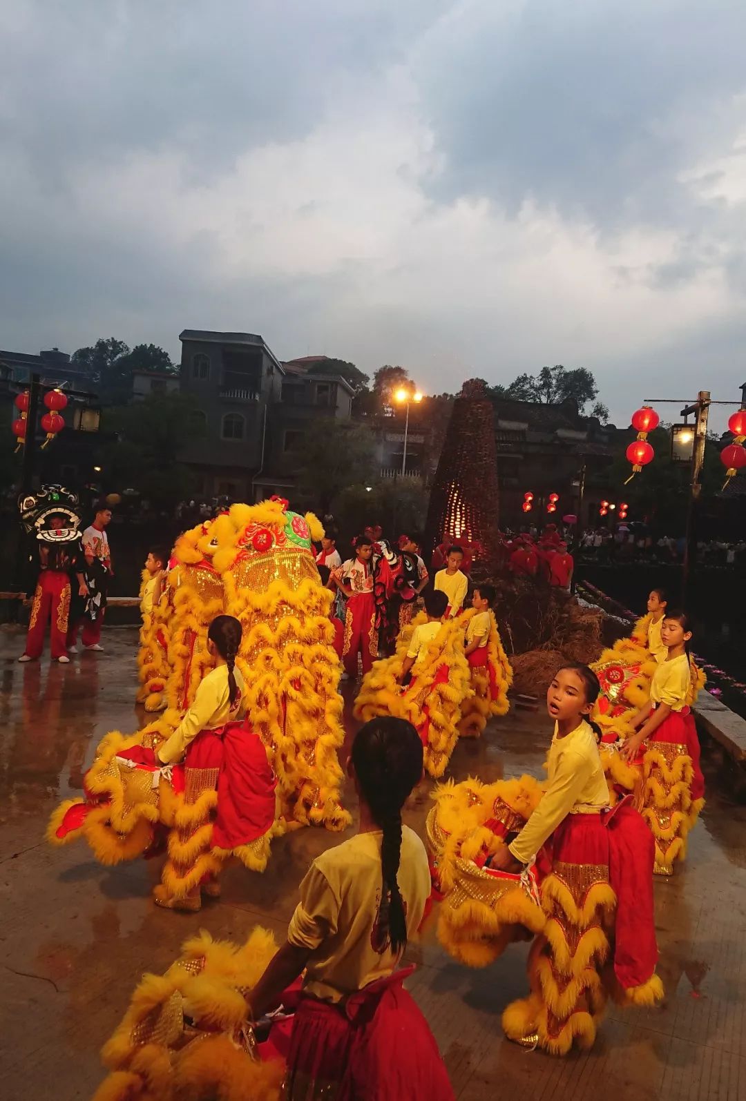 西樵松塘村,羅村上柏村,肇慶高要區白土鎮九山管理區老梁等尤為盛行