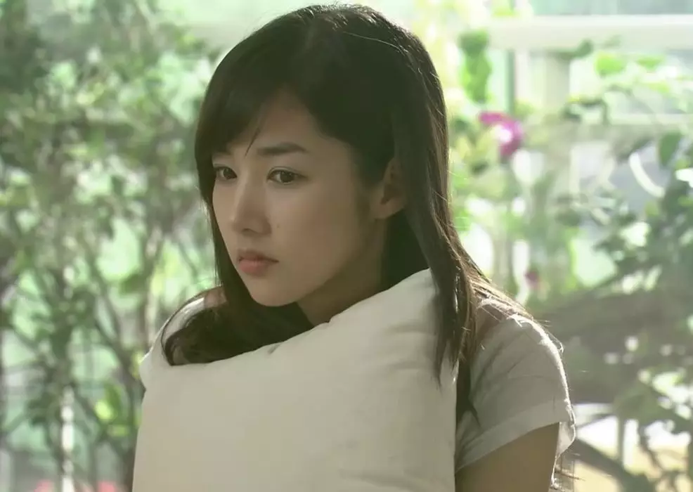 2006年,朴敏英在《无法阻挡的highkick》中饰演性格独立的姜尤美,正式