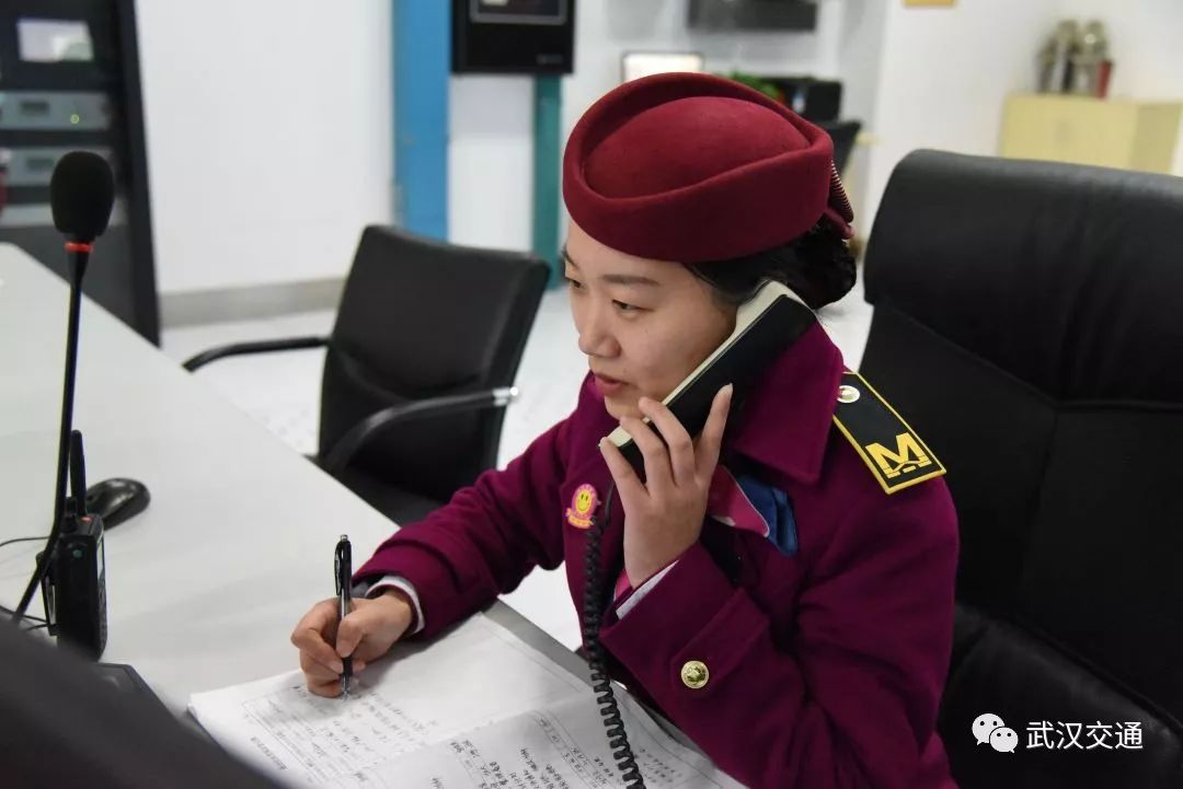 青春力量地鐵值班站長黃嫚將服務地鐵作為奮鬥終身的事業