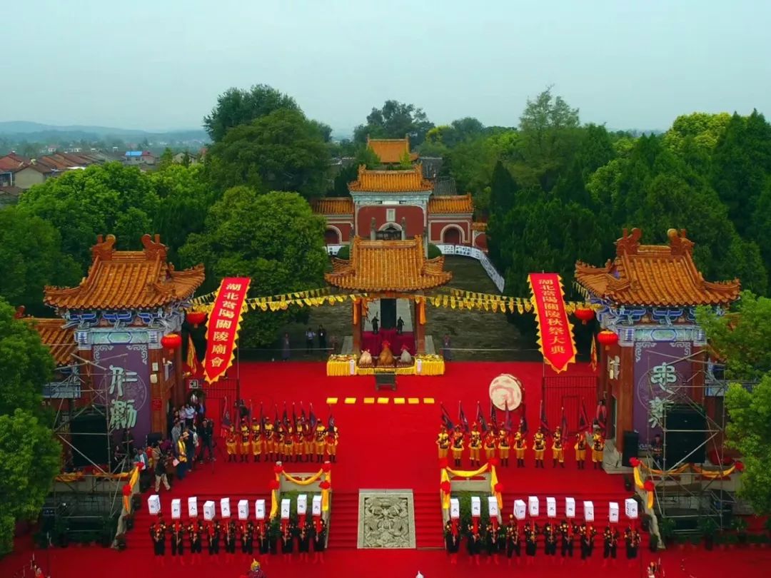 當陽關陵廟會是由祭祀關公引發而來,祭祀大典是廟會核心活動.