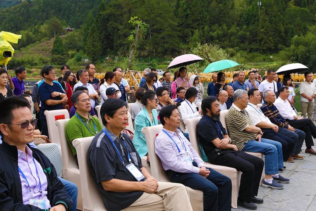 应天齐西递村艺术馆开馆解密大唐后裔古村落与画家的三十年不了情缘