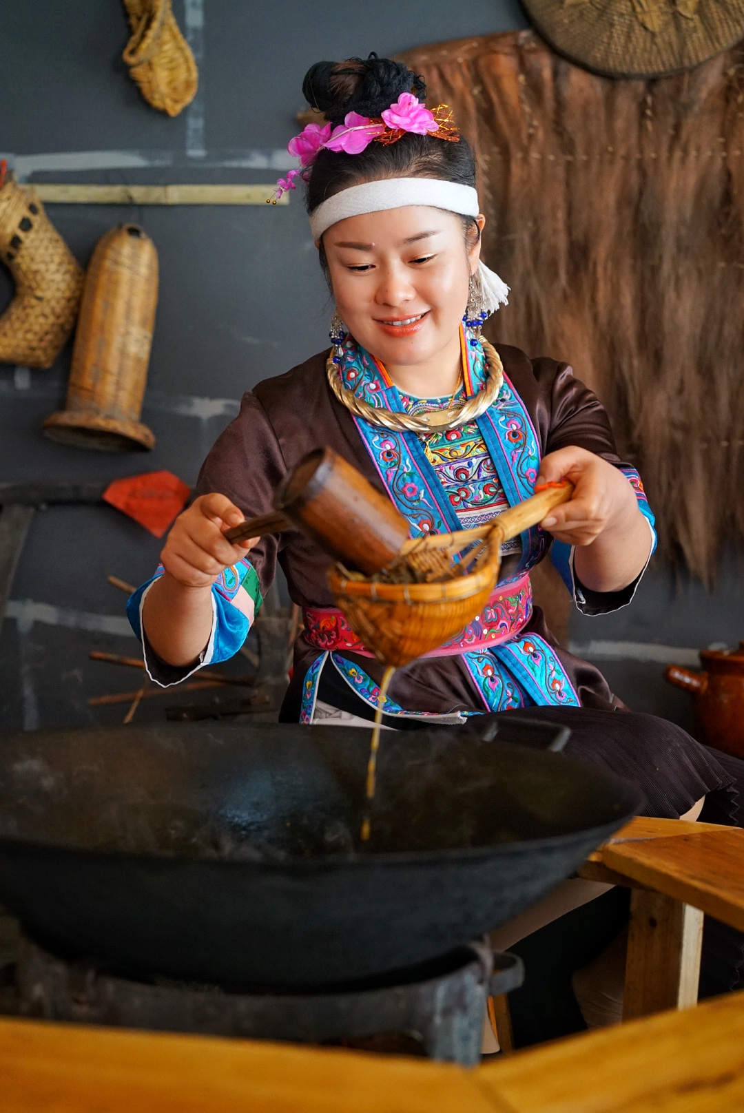 在广西唯一侗族自治县,看侗族人喝油茶,造鼓楼,建起风雨桥
