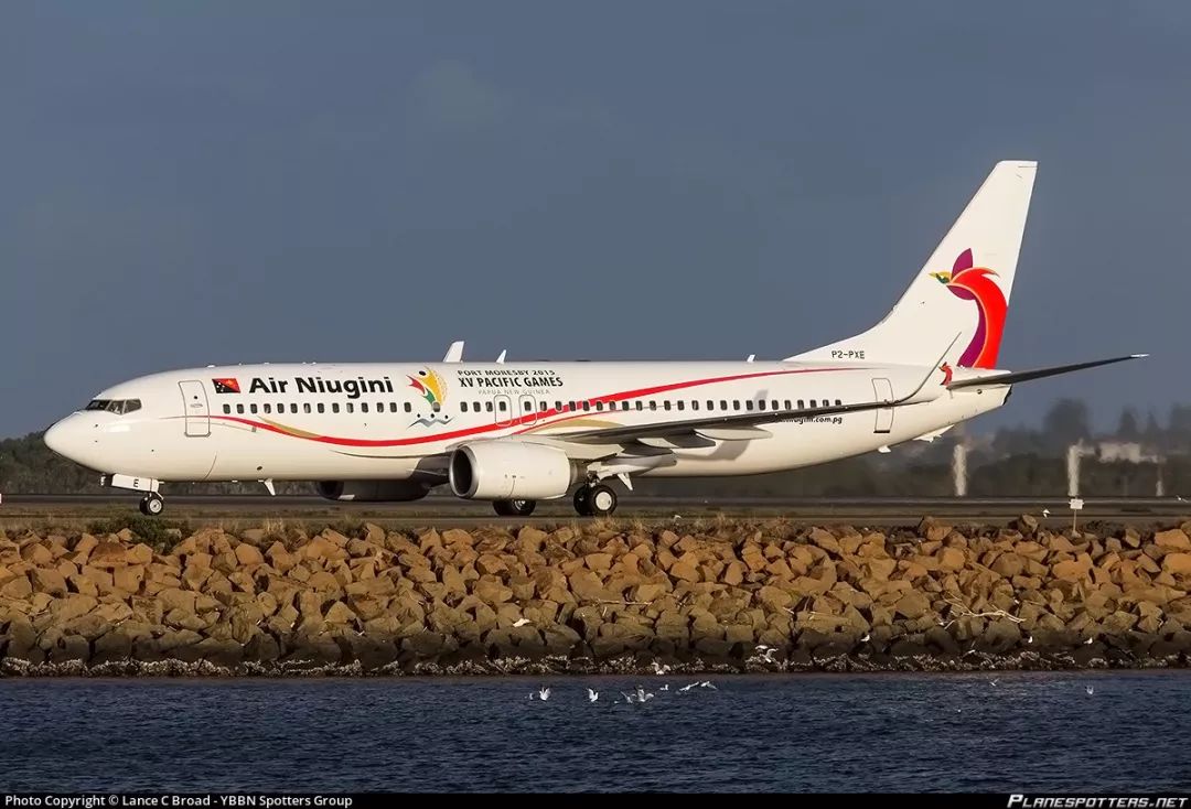新几内亚航空公司图片
