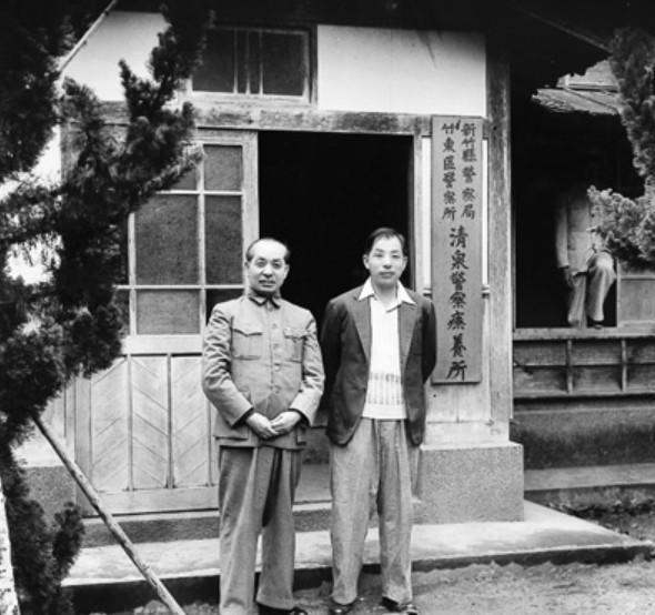 1946年抗战刚结束不久,已经幽禁十年的张学良满以为蒋介石会释放自己