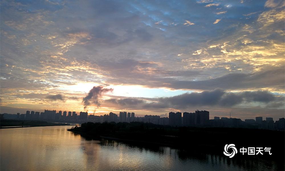 南充天气风景图片