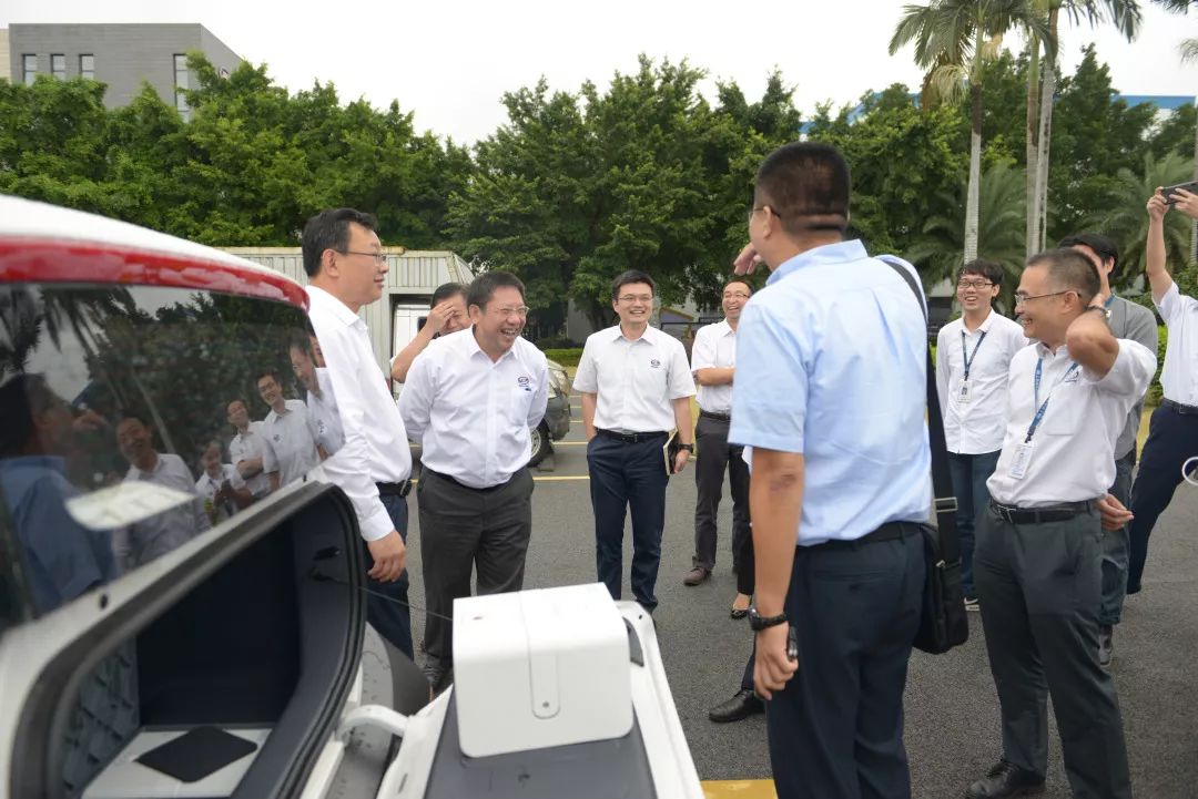 青岛西海岸新区管理委员会主任,区长李奉利,西海岸新区副区长顾清弥